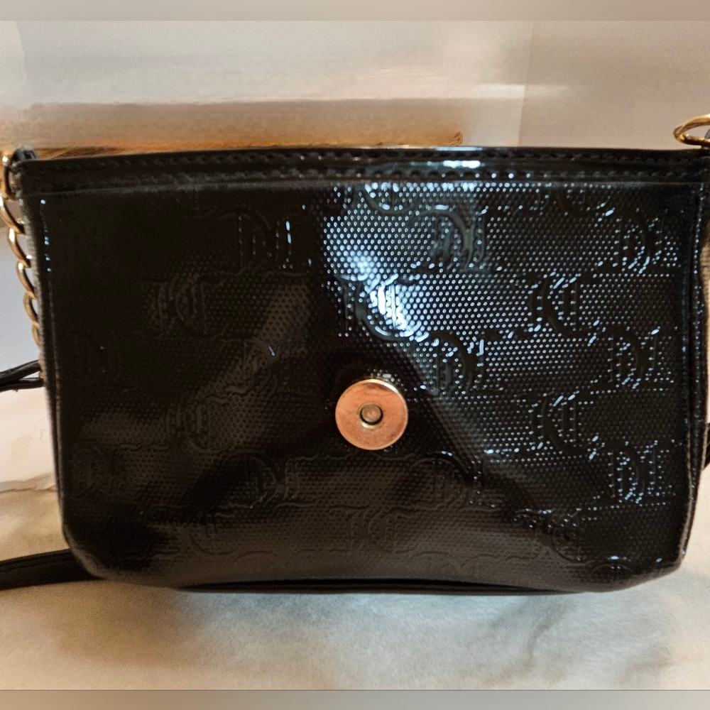 Juicy Couture Black Crossbody Bag with Gold Chain - Picture 14 of 16